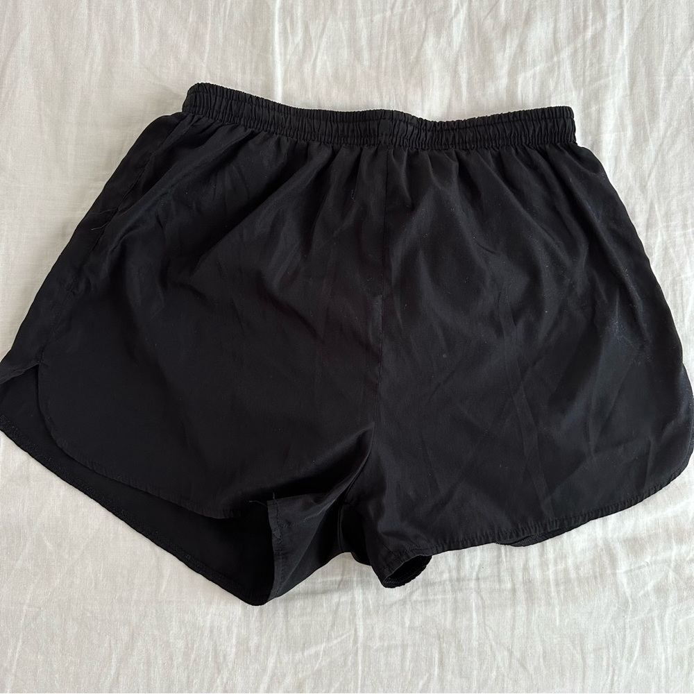 Black women’s athletic shorts with lining